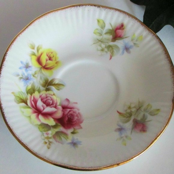 $5 Add-On Elizabethan Fine Bone China Saucer "CAROLINE" England - Picture 3 of 5